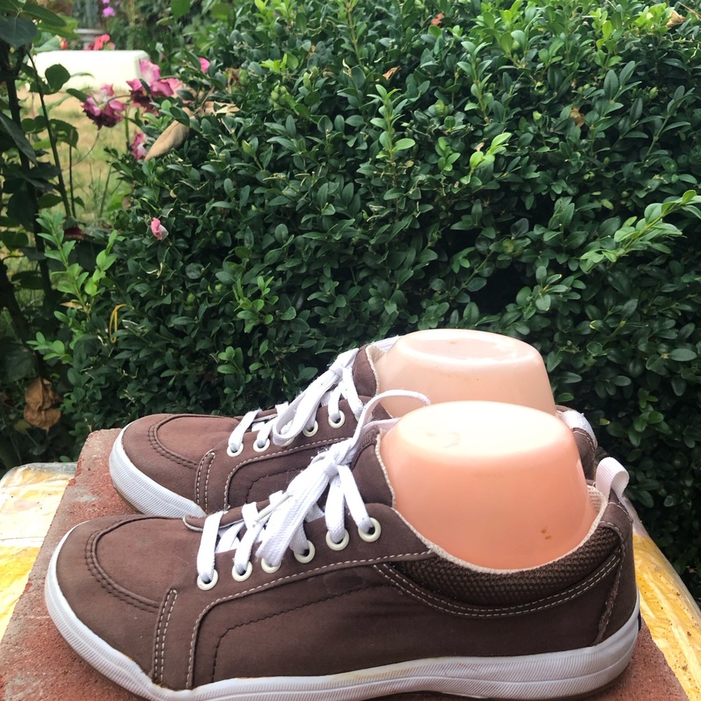 Keds Arch Support Women’s Brown Lace-Up Canvas Sneakers Size 7.5